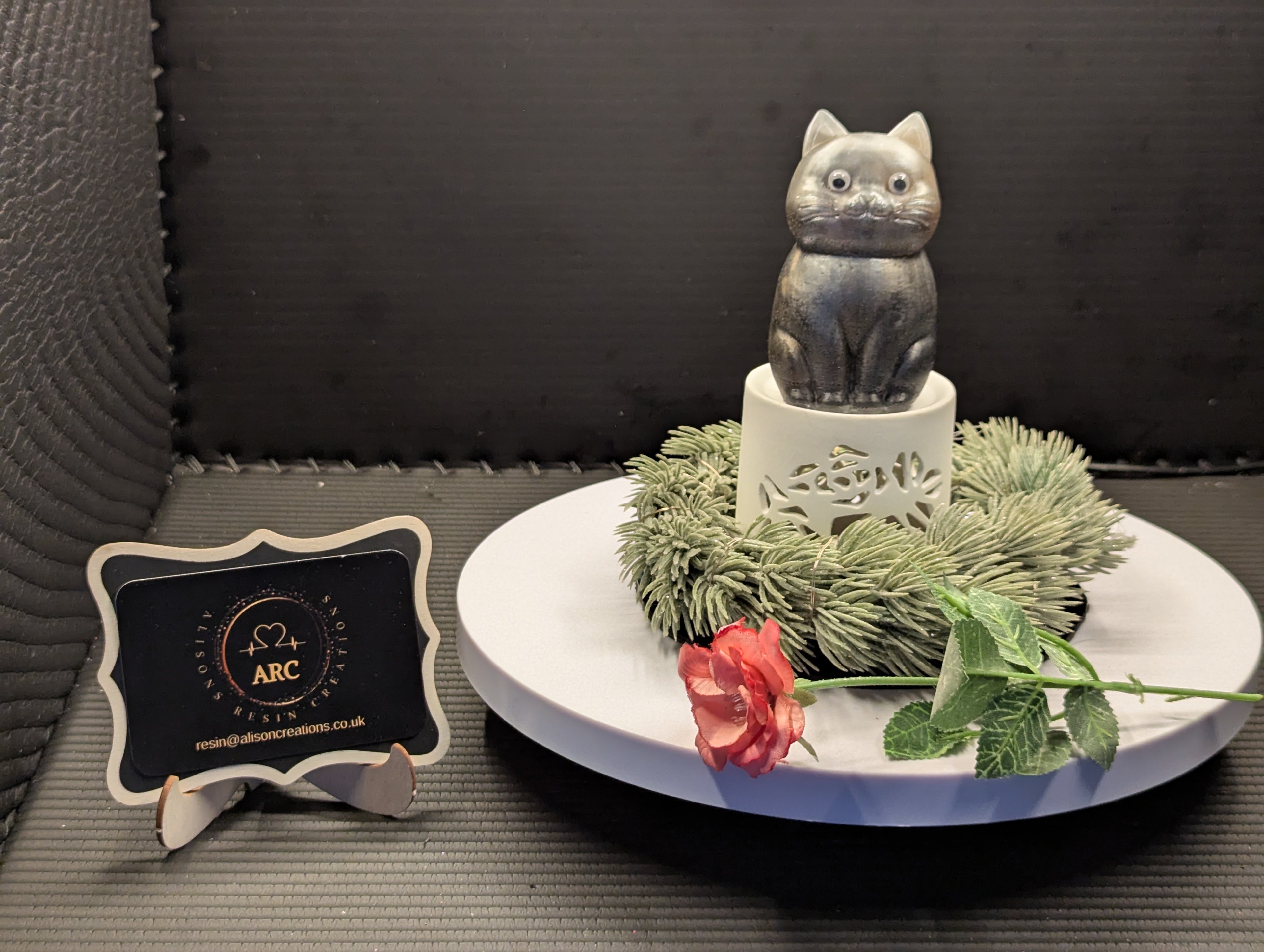 Cat - Dark Silver