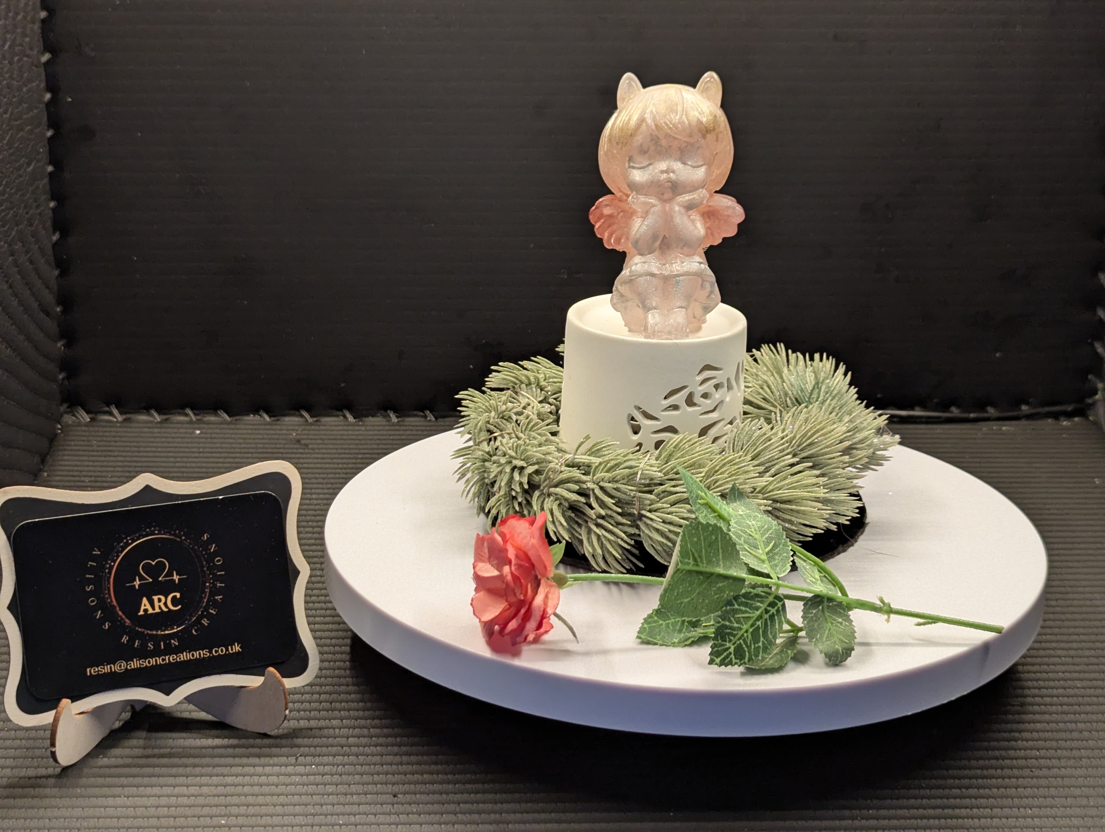 Sitting Angel - Cream